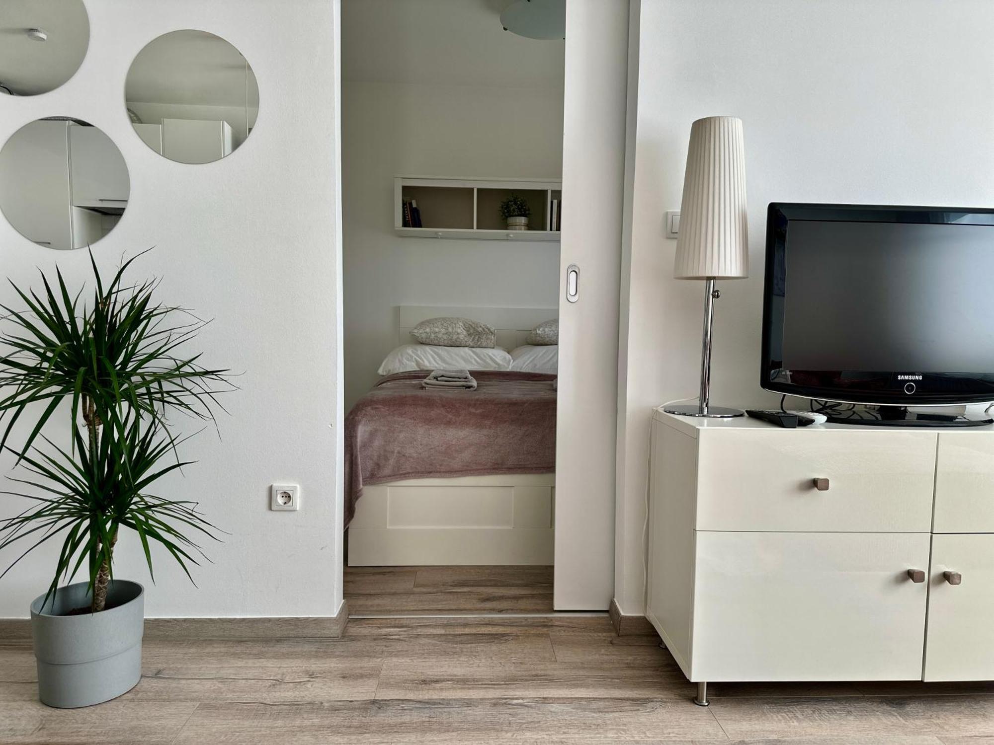 Apartmán Break - Private Garage, Ac, Balcony *